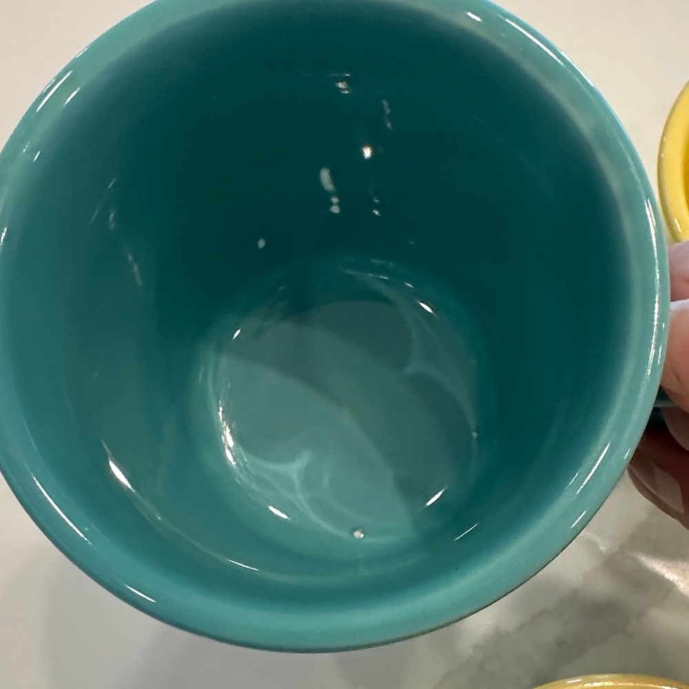 FIESTAWARE MUGS HLC  2 Yellow & 2 Turquoise Ceramic Tom & Jerry Ring Handle EUC - Picture 6 of 12